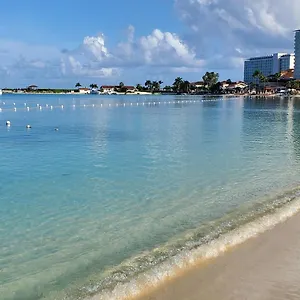 Aparthotel Sandcastles Resort,
