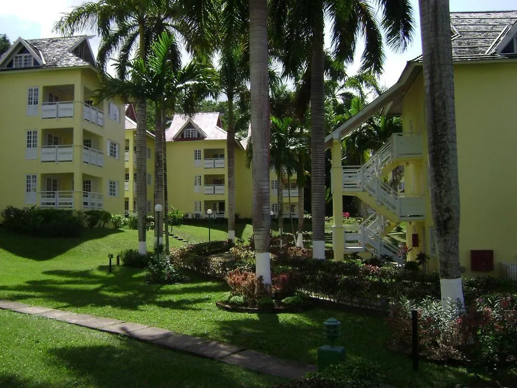 Condos At The Ridge Ocho Rios Lägenhetshotell
